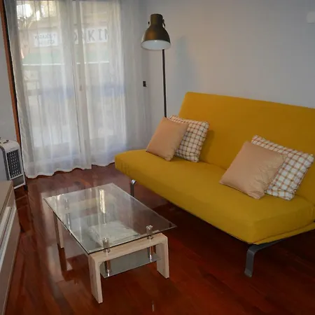 Edificio Plaza Gran Via Apartment *